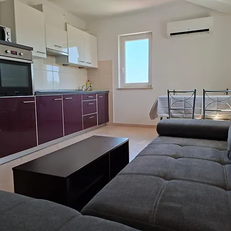 With No Balcony 아파트